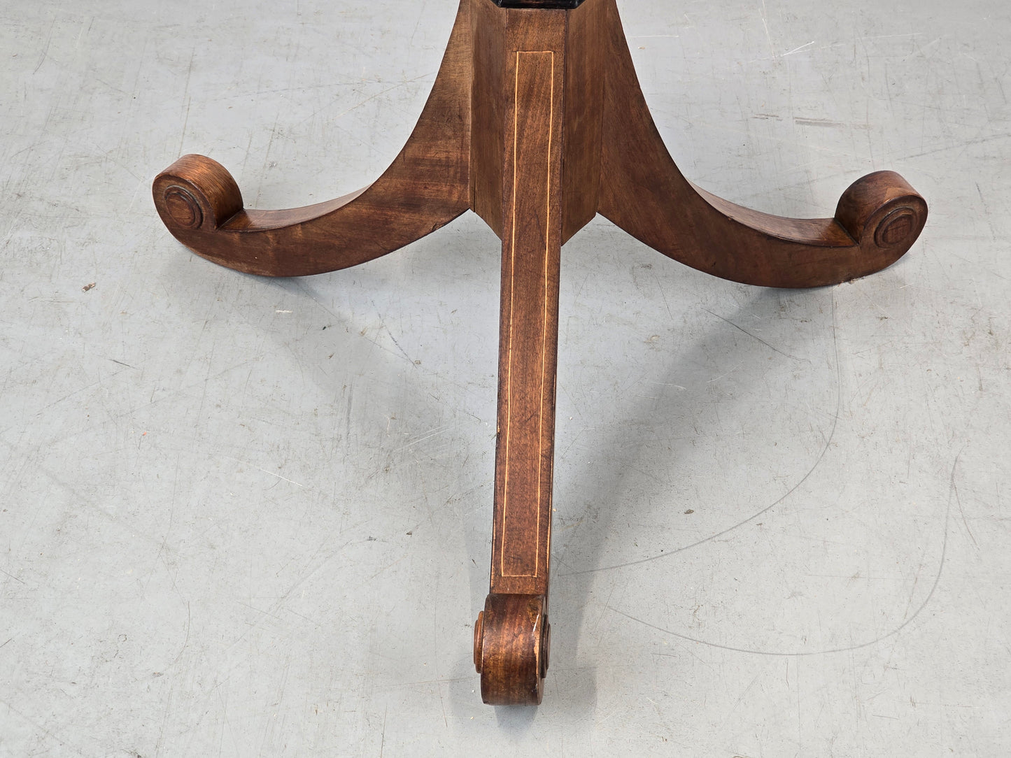 ANTIK KLAPPTISCH kipp beistelltisch esstisch rund holz kaffeetisch intasien biedermeier