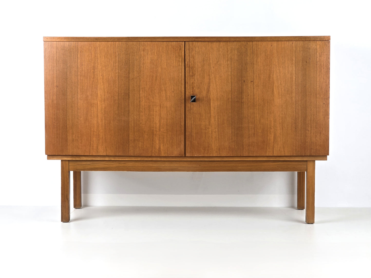 MID CENTURY SIDEBOARD nussbaum holz kommode schubladen tv board