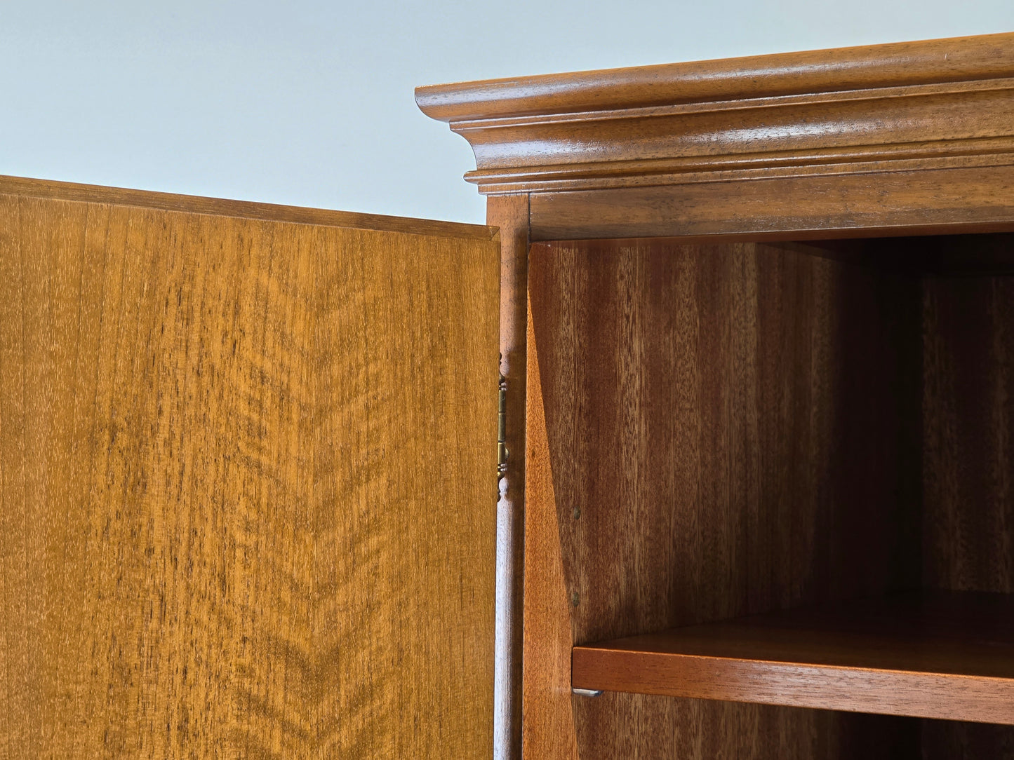 VINTAGE KLEIDERSCHRANK schrank holz antik dunkelbraun nussbaum