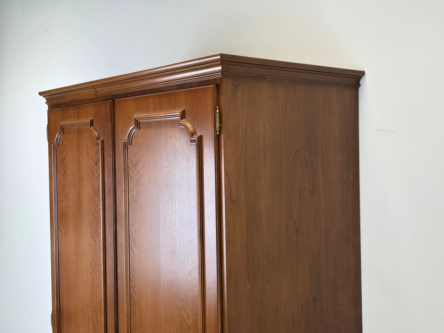 VINTAGE KLEIDERSCHRANK schrank holz antik dunkelbraun nussbaum