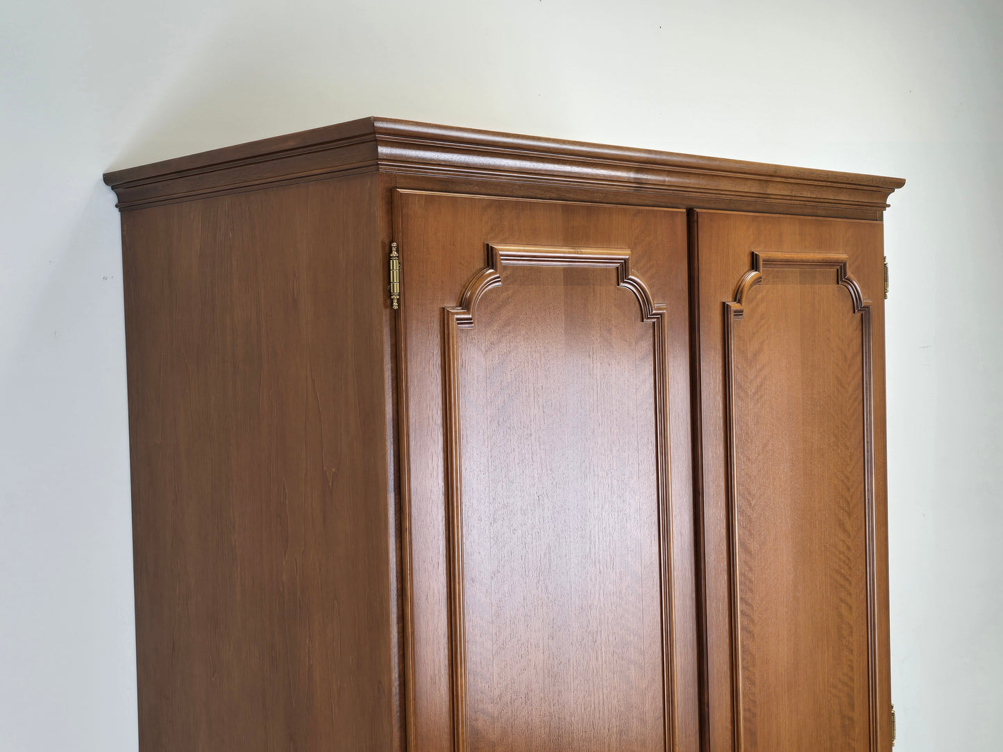 VINTAGE KLEIDERSCHRANK schrank holz antik dunkelbraun nussbaum