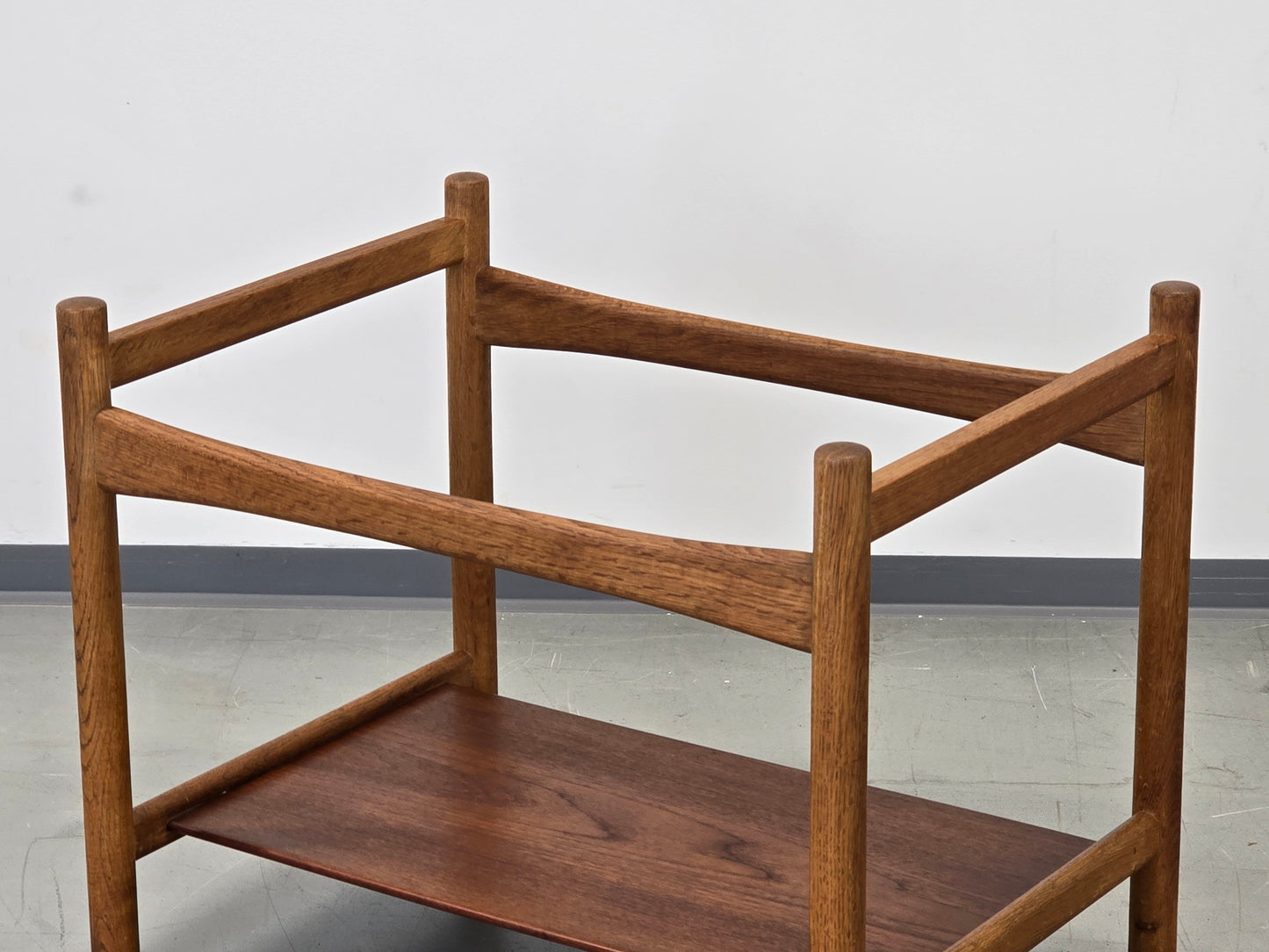 HANS J WEGNER TEAK TISCH couchtisch servierwagen holz beistelltisch massiv