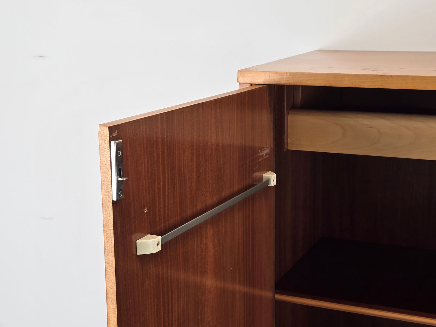 VINTAGE KOMMODE kleiderkommode schrank retro kirscholz 1960er mid century