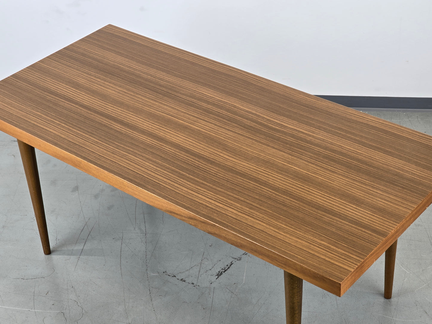 MID CENTURY COUCHTISCH wohnzimmer tisch nussbaum ddr retro vintage beistelltisch