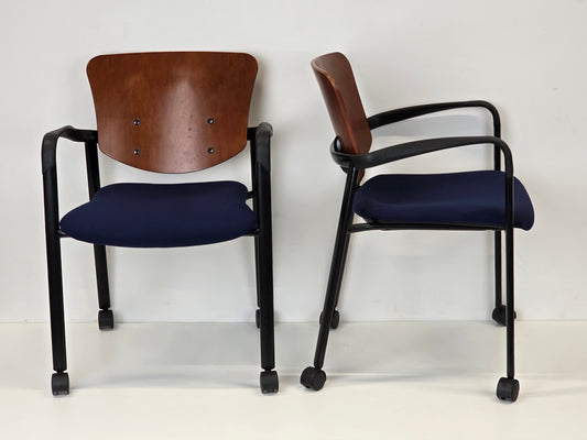 HAWORTH IMPROV World Economic Forum WEF Konferenzstuhl Design Klassiker Holz