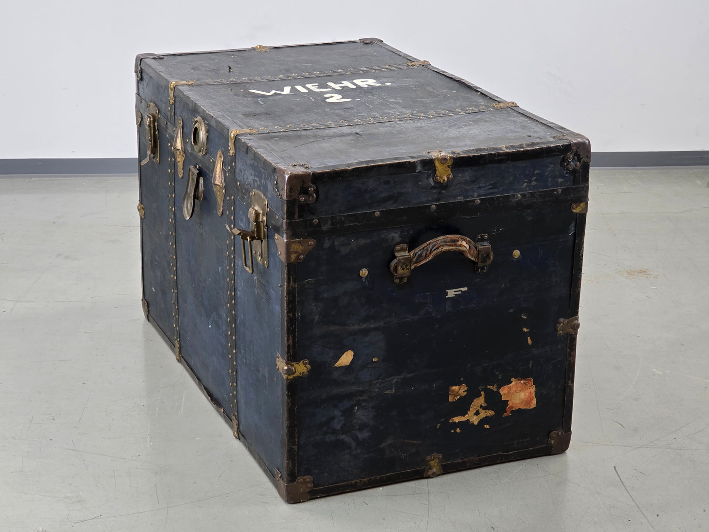 ANTIKER SEEKOFFER Schrankkoffer Überseekiste Vintage Truhe Koffer Vintage