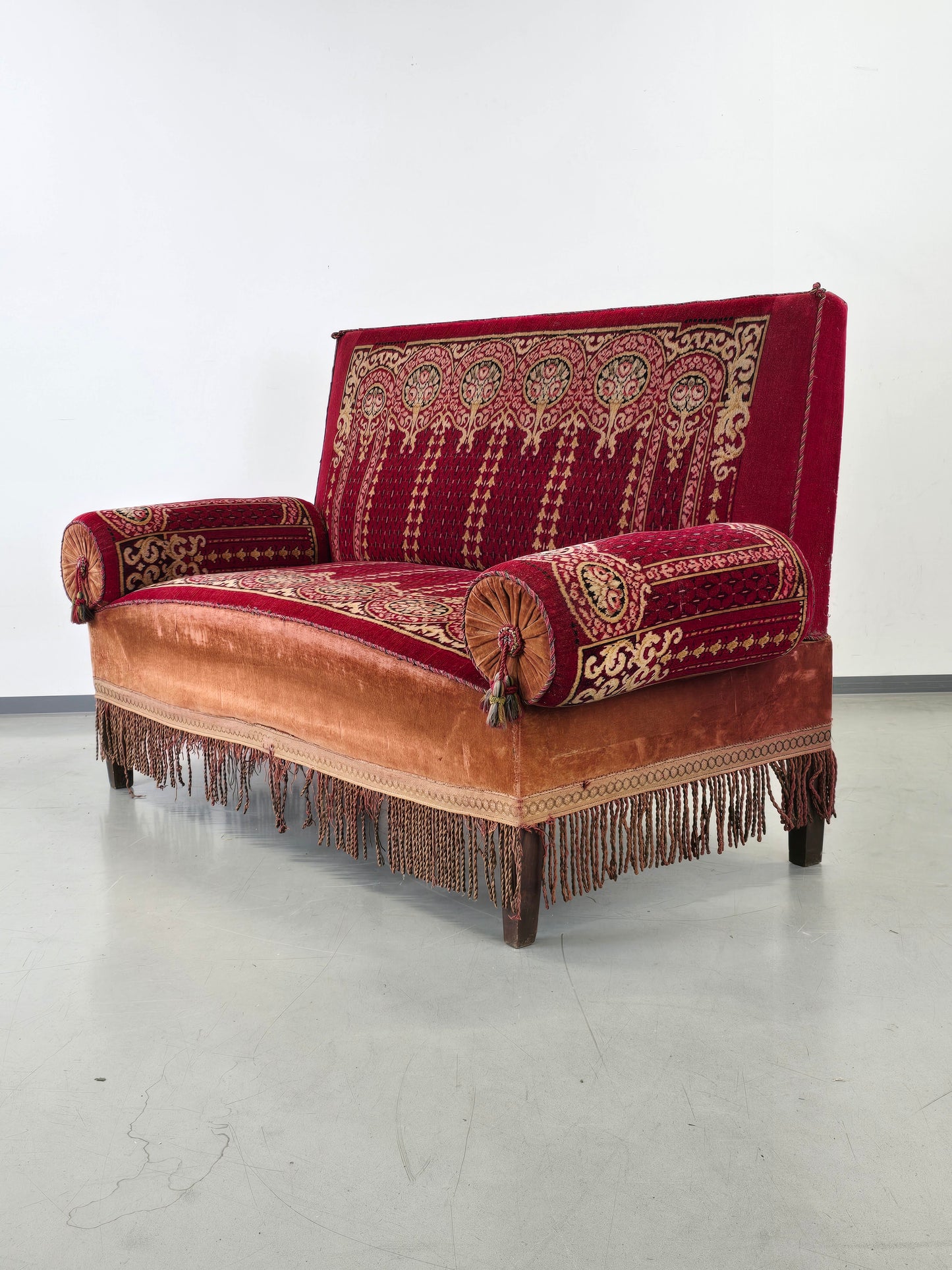 GRÜNDERZEIT SOFA Antik Diwan Samt Orient Prunkbank Kelim-Optik Rot Retro