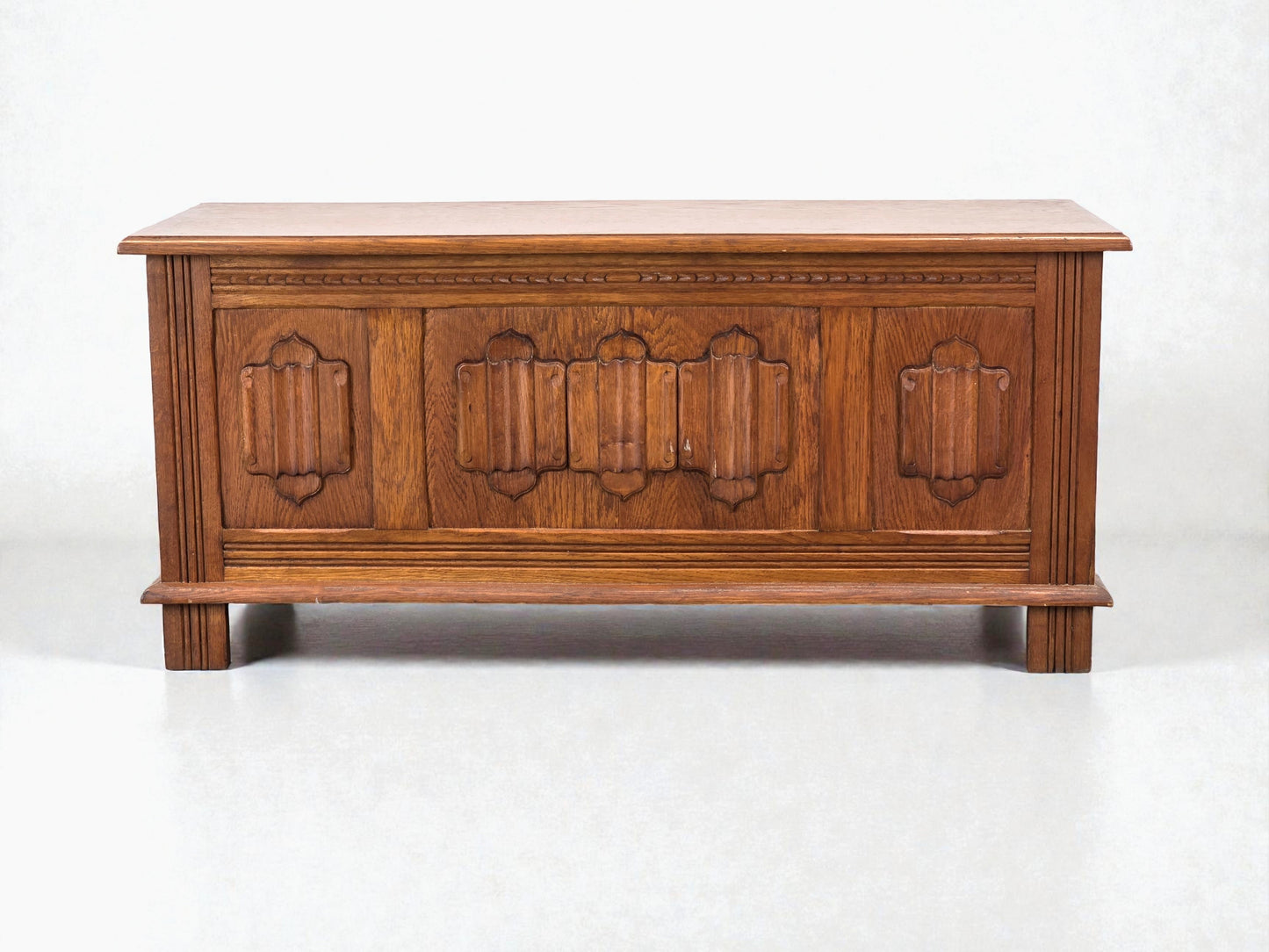 ANTIQUE TRUHE Eiche massiv Holztruhe Aussteuerkiste Vintage Barock-Stil