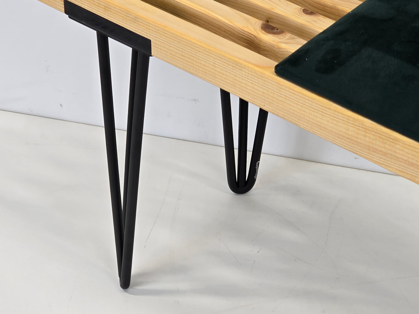 DESIGNER SITZBANK Holz Lattenbank Hairpin Legs Vintage Mid Century Schwarz grün