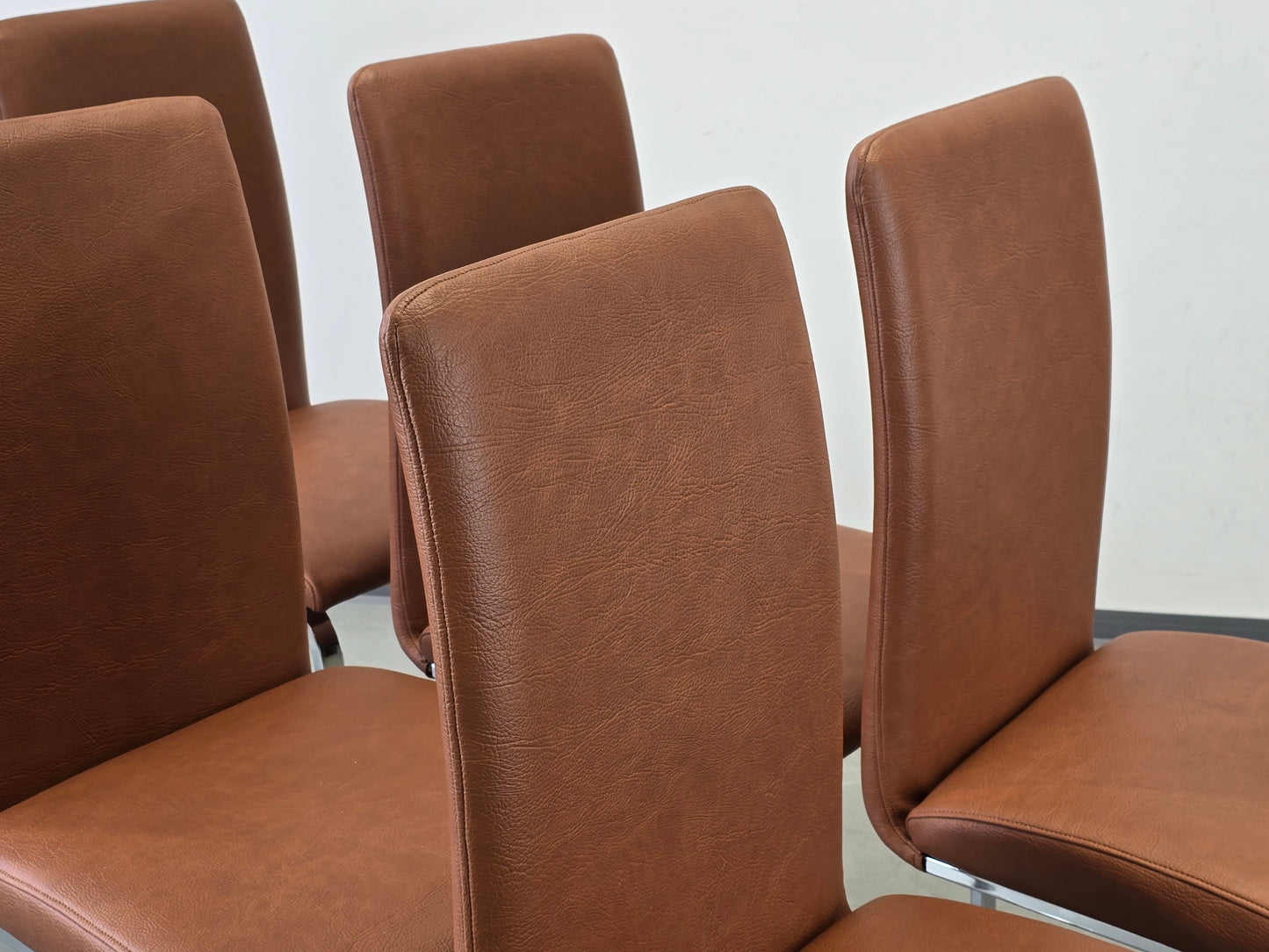 DESIGN FREISCHWINGER Leder-Optik Braun Chrom Stühle hochwertig 6er Set Modern