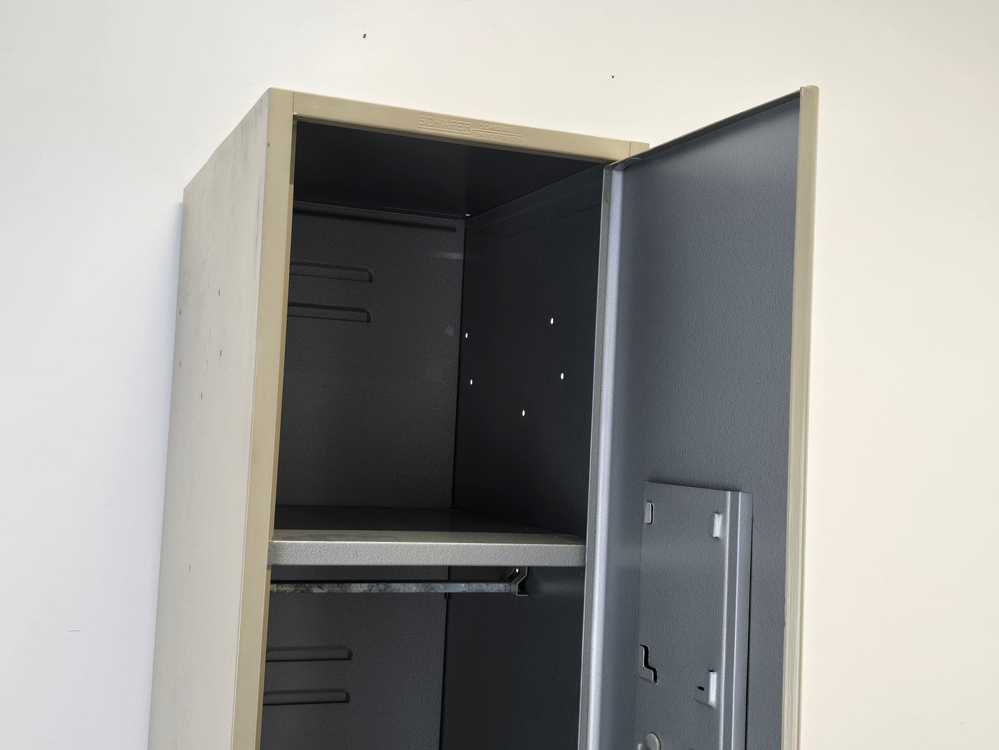 SPIND SCHRANK Metall Spindschrank Garderobe Vintage Industrie Design