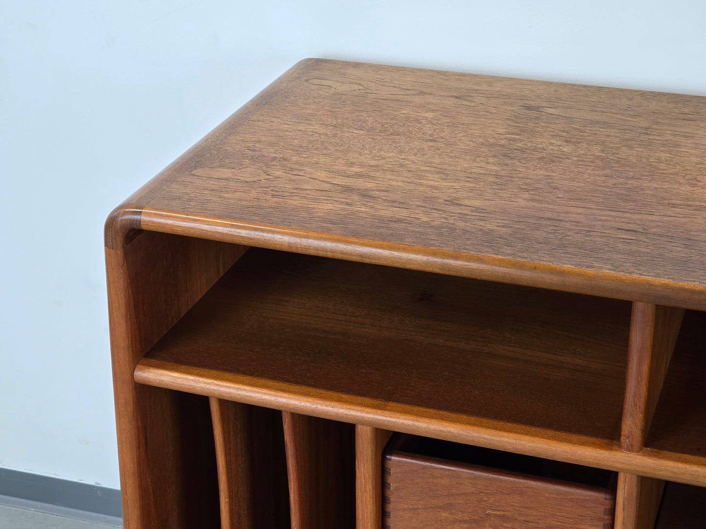 TEAK SIDEBOARD Hifi Kommode Mid Century Vintage Salin Nyborg Dänisch Design 60er