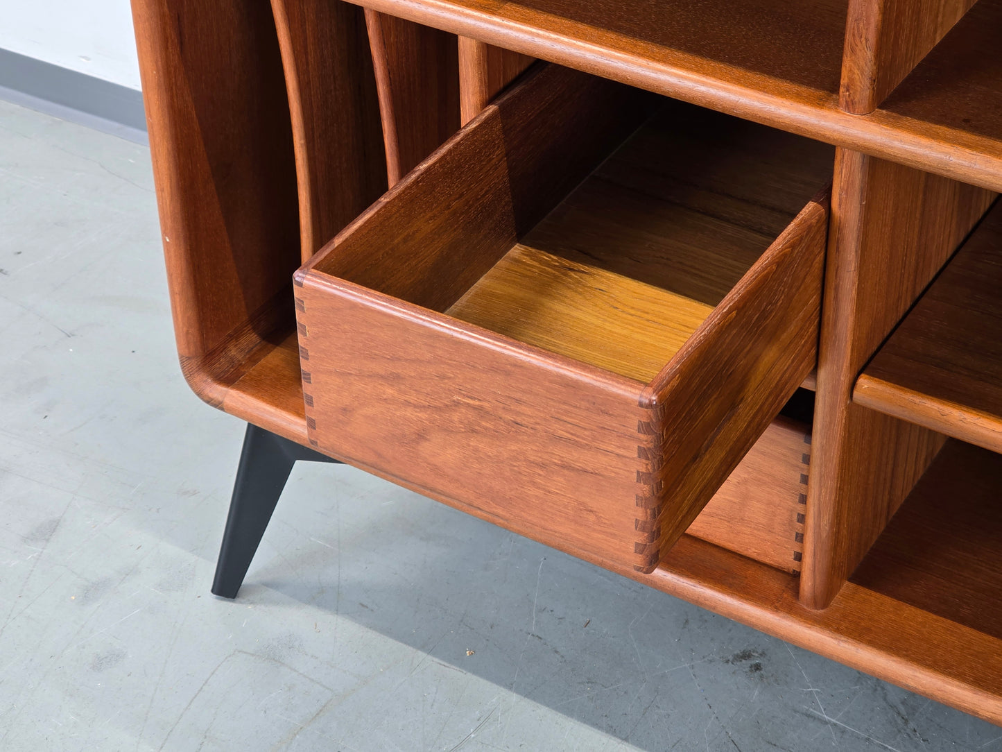 TEAK SIDEBOARD Hifi Kommode Mid Century Vintage Salin Nyborg Dänisch Design 60er