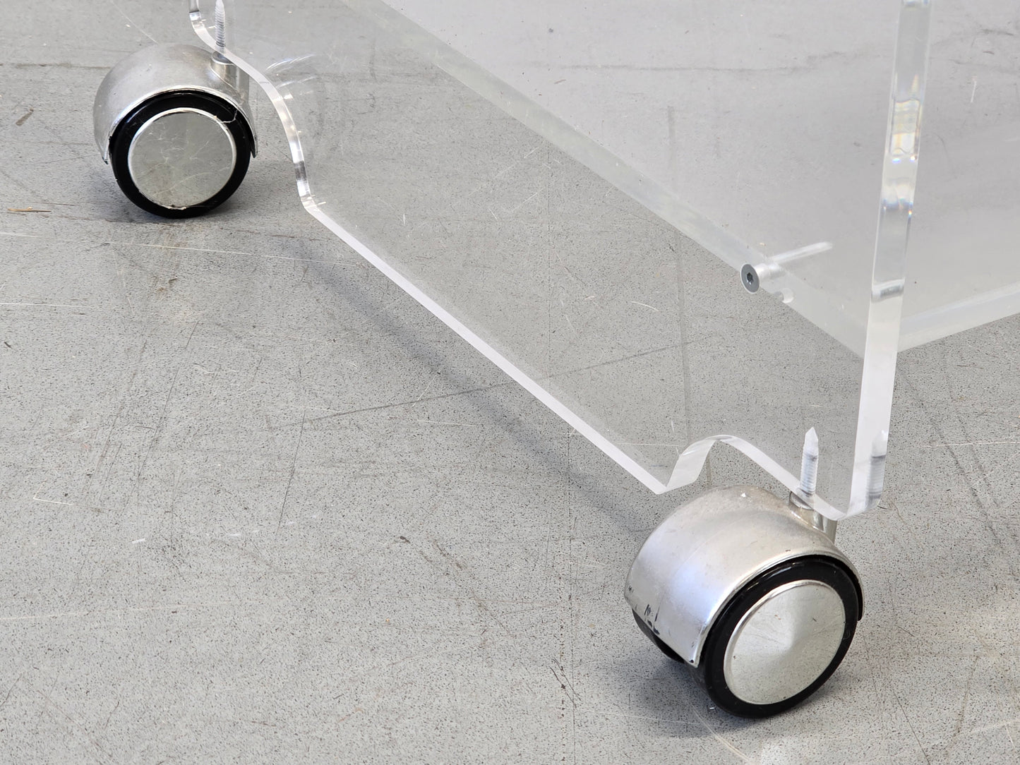 MICHEL DUMAS Rollwagen Barwagen Acryl Glas Vintage 70er Plexiglas Design Beistell