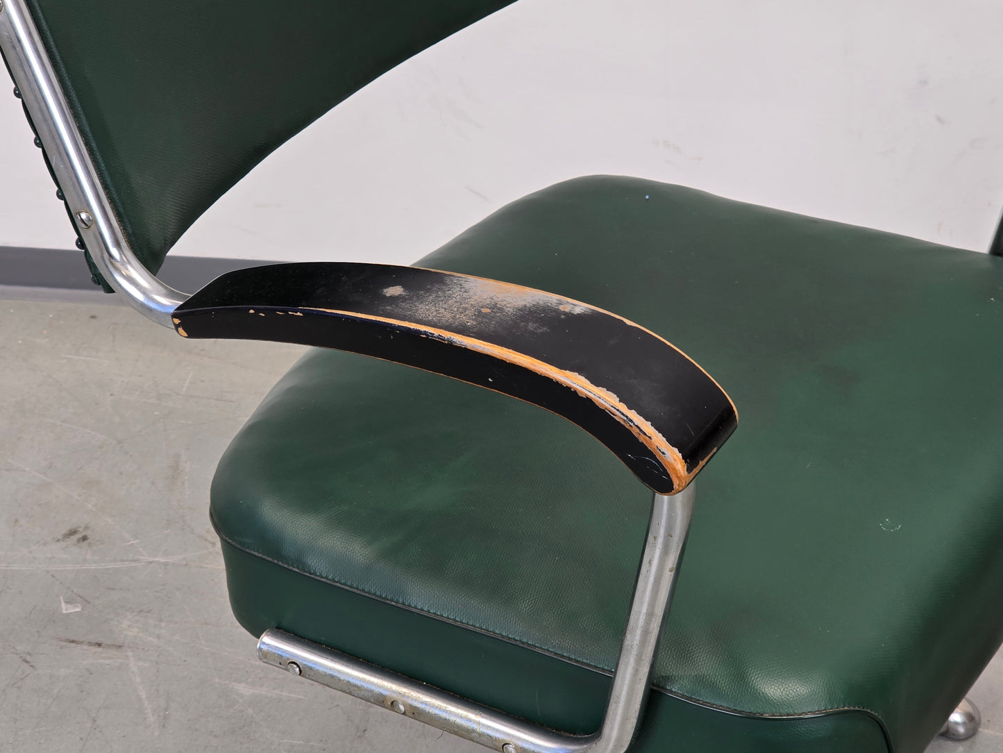 DRABERT STUHL Bauhaus Drehstuhl Schreibtischstuhl Industrial Vintage Grün