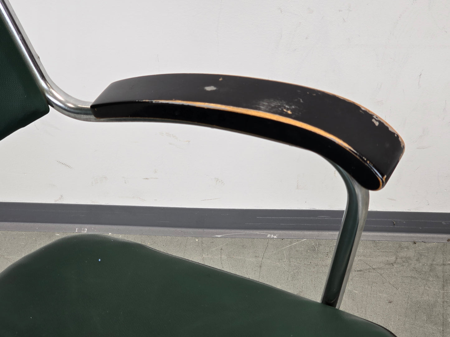 DRABERT STUHL Bauhaus Drehstuhl Schreibtischstuhl Industrial Vintage Grün