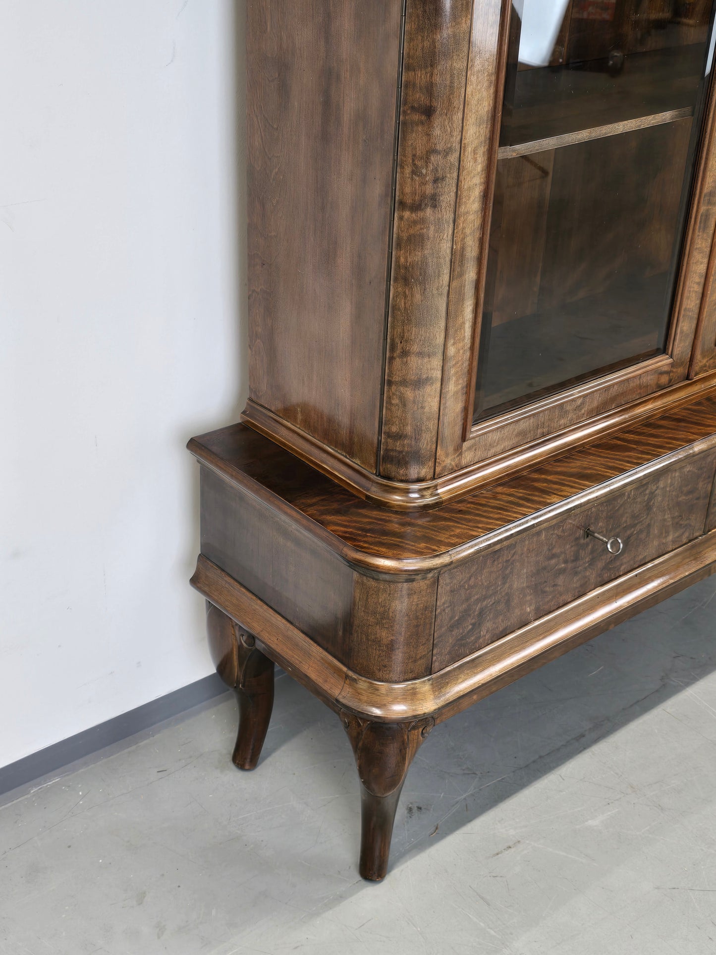 ANTIK VITRINE Bücherschrank Birke Furnier Biedermeier Stil Glasschrank Schrank