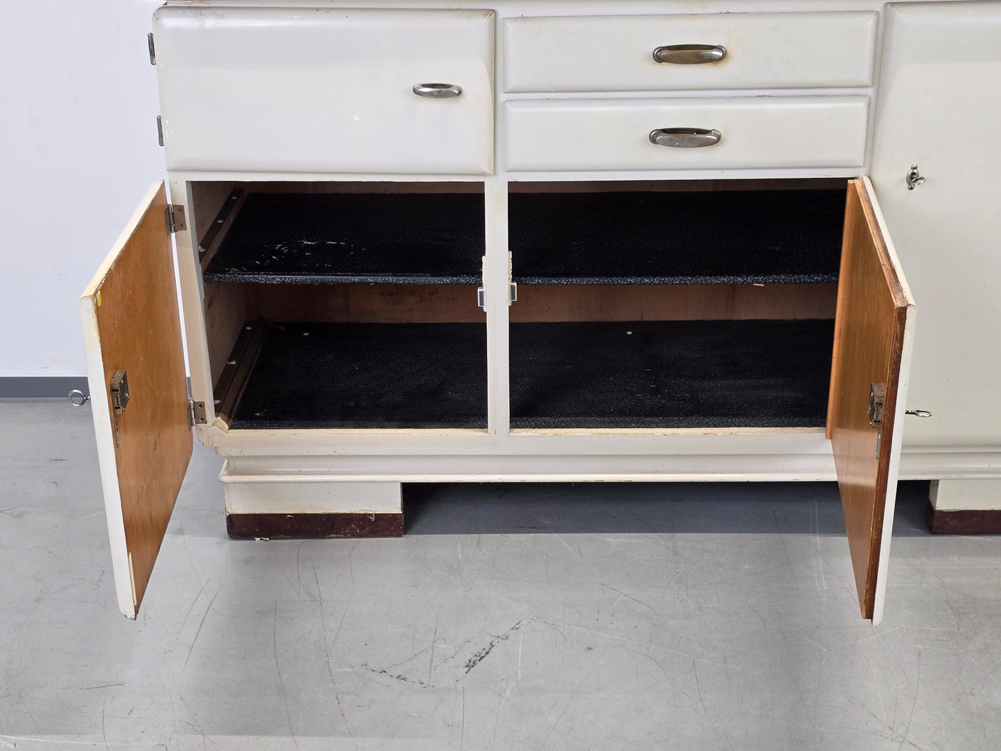 VINTAGE KÜCHENSCHRANK Buffet 50er Jahre Anrichte Schüttenschrank Weiß Retro