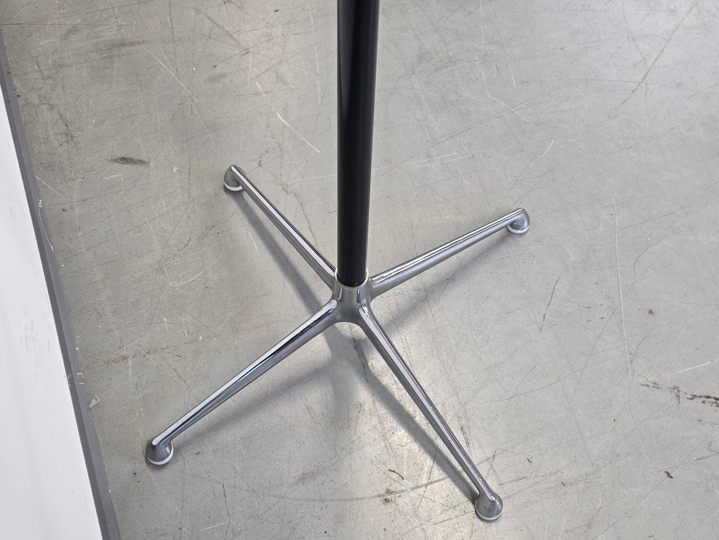VITRA GARDEROBENSTÄNDER Design George Nelson Coat Rack Antracit Vintage Rarität