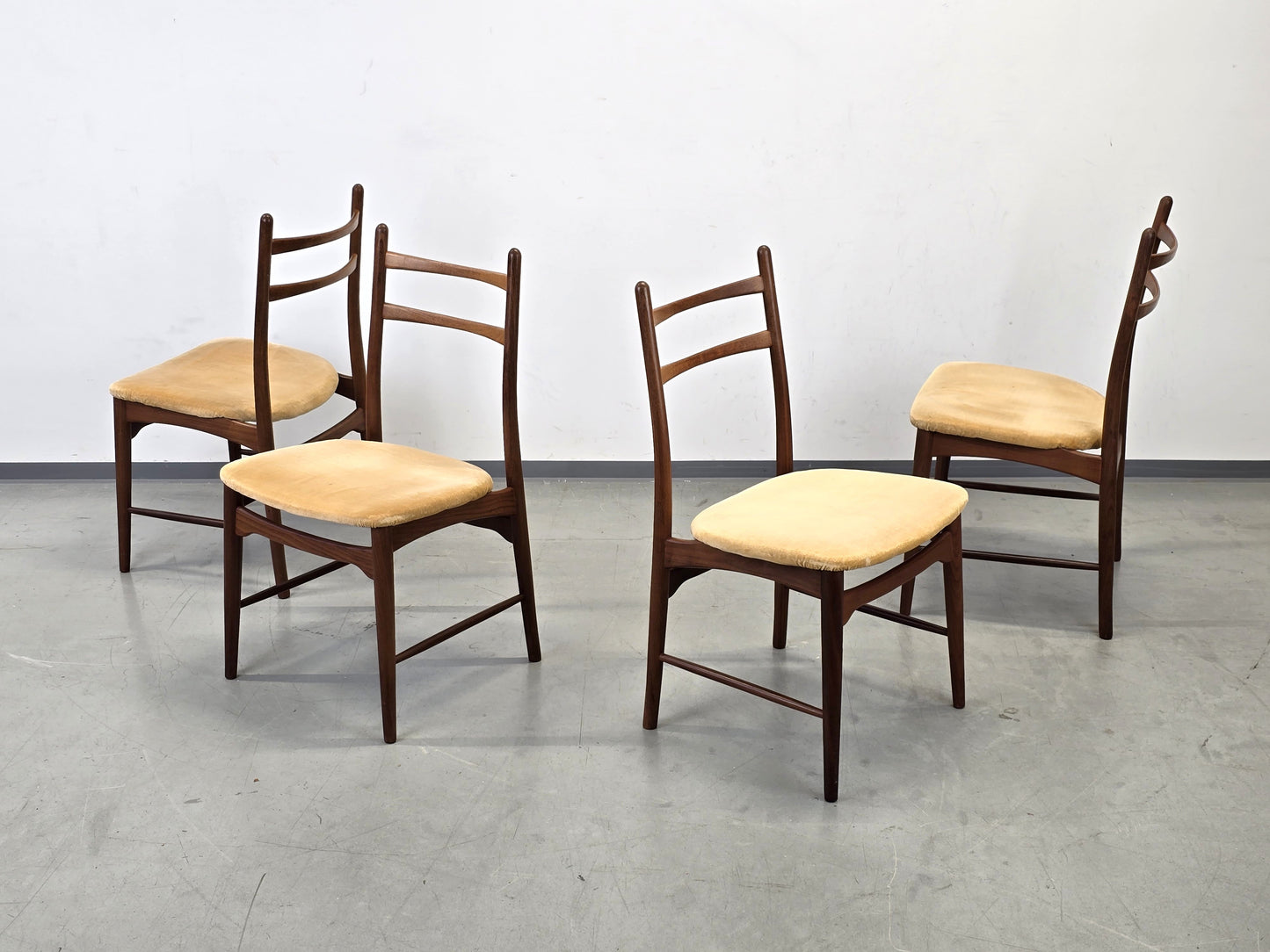 GEORG LEOWALD Wilkhahn Stuhl Teak Mid Century Vintage esszimmer esstisch küche 60er Design Klassiker