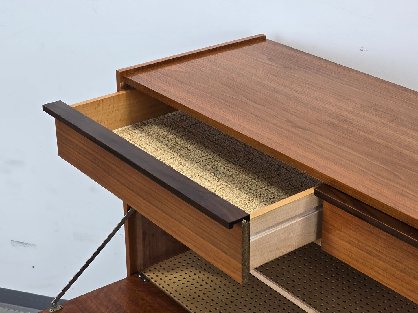 MID CENTURY Schuhschrank Kommode Teak Vintage 60er Krämer Freiburg Highboard