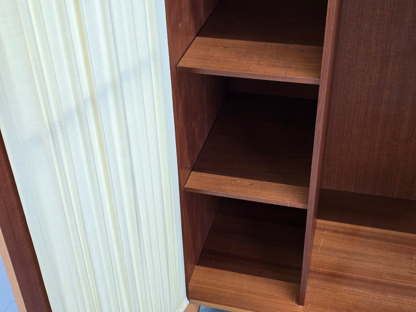 VINTAGE SCHRANK Mid Century 60er Jahre Rüster Teak Ulme Kleiderschrank Garderobe
