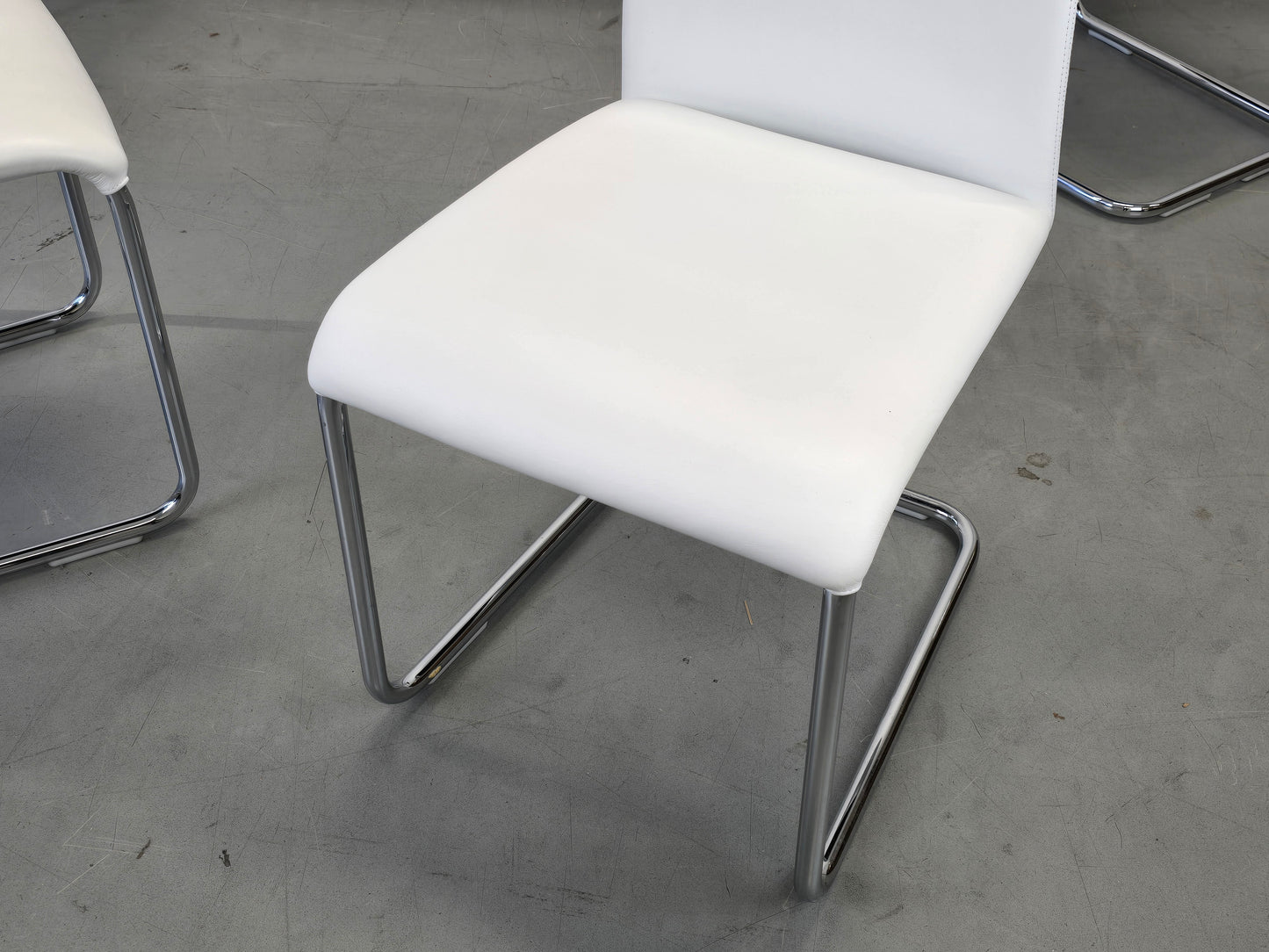DRAENERT STÜHLE Freischwinger Stuhl Esszimmer Küche Leder Weiß Chrom 2060 Luma Design Klassiker