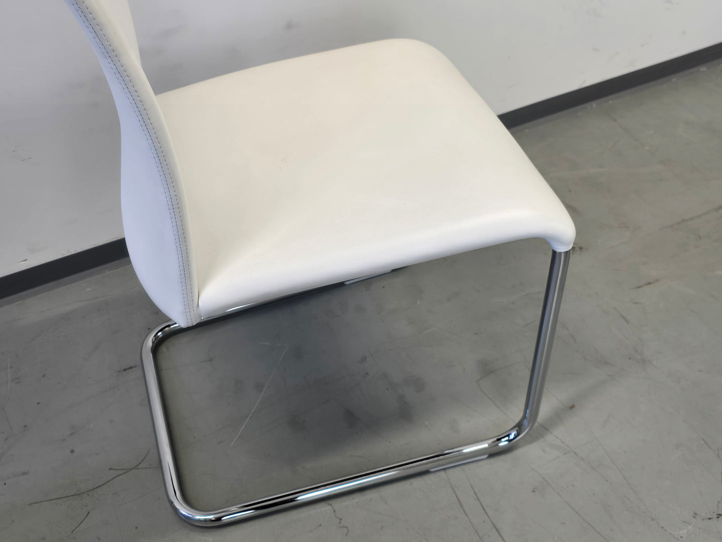 DRAENERT STÜHLE Freischwinger Stuhl Esszimmer Küche Leder Weiß Chrom 2060 Luma Design Klassiker