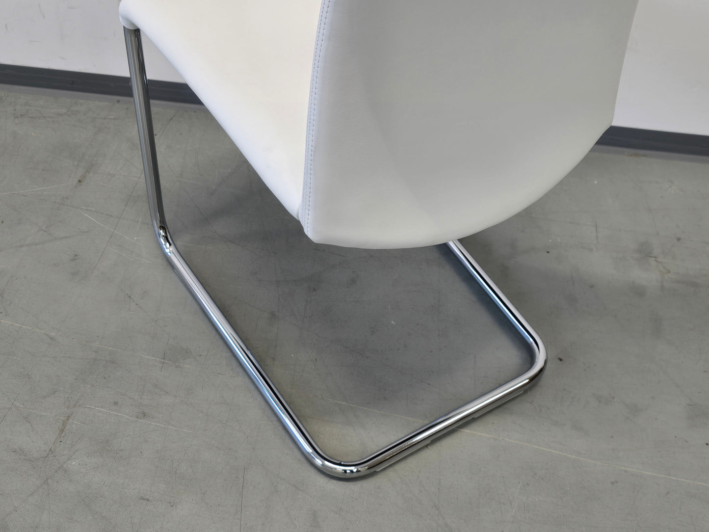 DRAENERT STÜHLE Freischwinger Stuhl Esszimmer Küche Leder Weiß Chrom 2060 Luma Design Klassiker