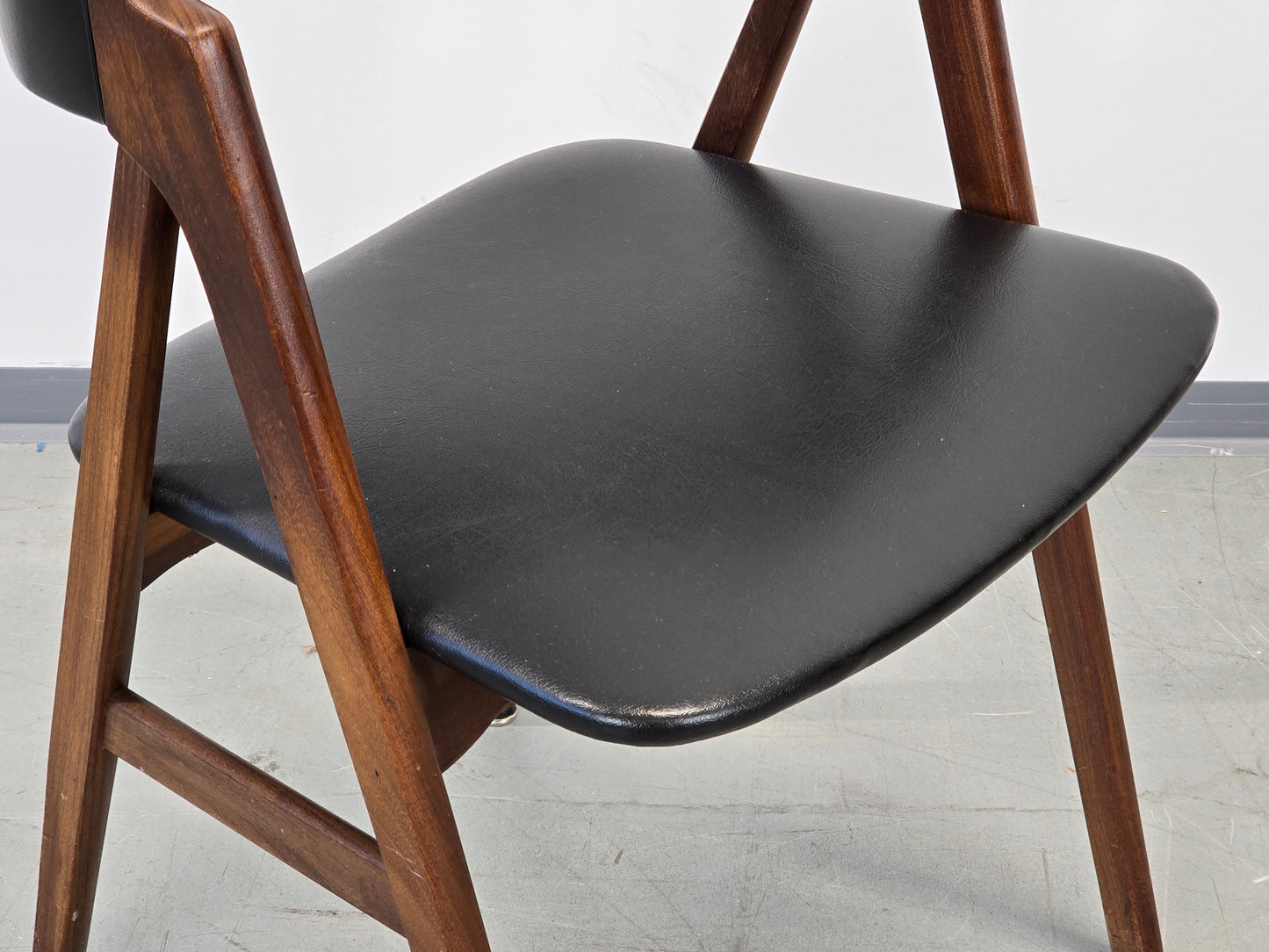 THOMAS HARLEV Stuhl Farstrup 213 Teak Mid Century Danish Design Vintage Chair
