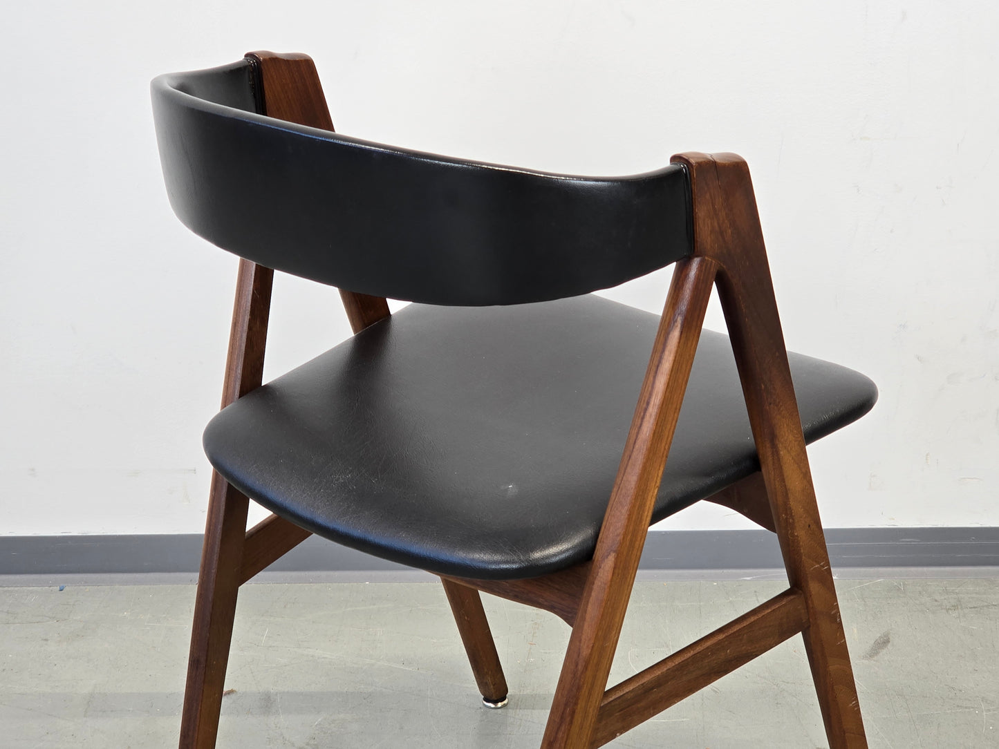 THOMAS HARLEV Stuhl Farstrup 213 Teak Mid Century Danish Design Vintage Chair