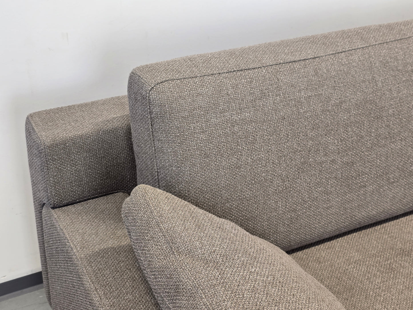 ROLF BENZ EGO Designer Sofa Couch Grau Stoff Metallkufen 201cm Modern