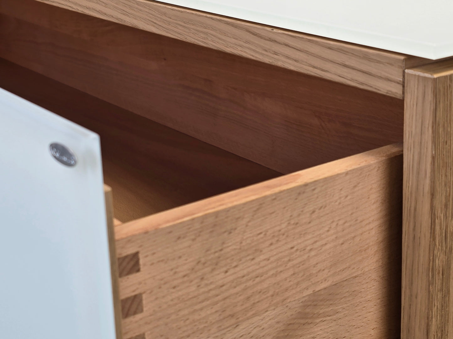 VOGLAUER SIDEBOARD Kommode Schubladen Designer Eiche Massivholz Glas weiß Highboard
