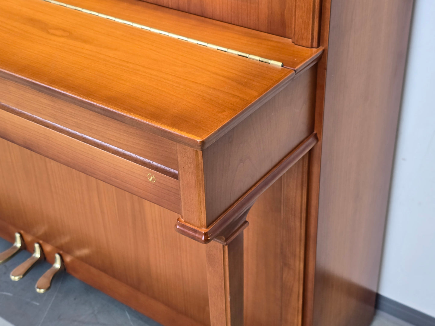 KAWAI KLAVIER CS-9T Nussbaum Mid-Century Design Japan Piano 1988 Bj.