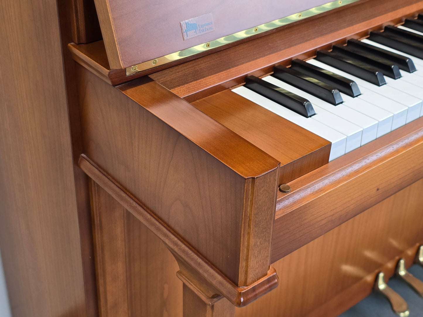 KAWAI KLAVIER CS-9T Nussbaum Mid-Century Design Japan Piano 1988 Bj.
