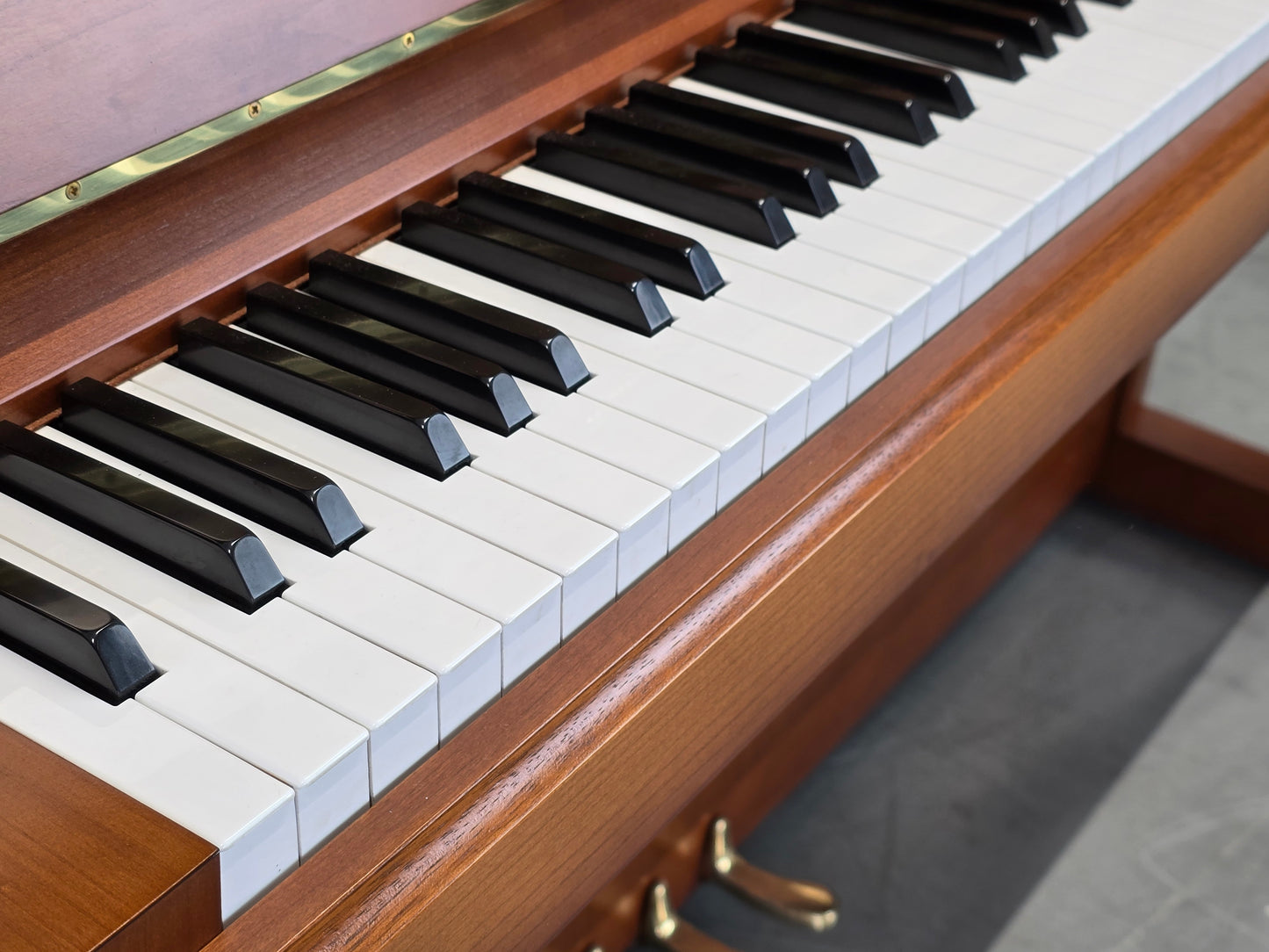KAWAI KLAVIER CS-9T Nussbaum Mid-Century Design Japan Piano 1988 Bj.