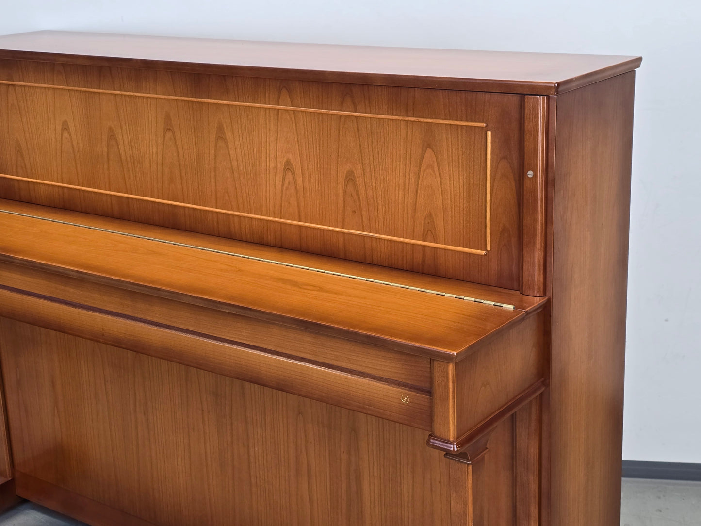 KAWAI KLAVIER CS-9T Nussbaum Mid-Century Design Japan Piano 1988 Bj.