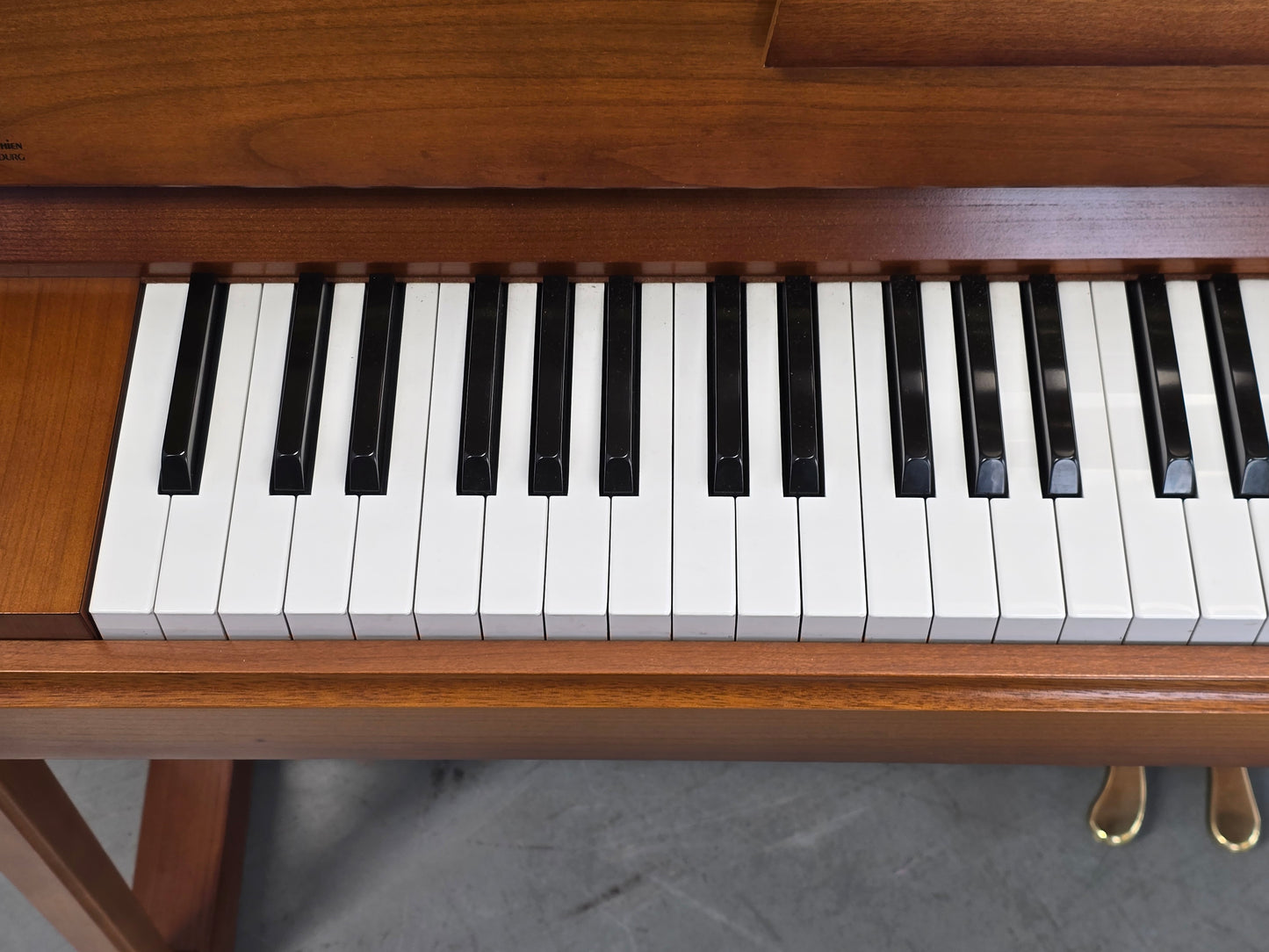 KAWAI KLAVIER CS-9T Nussbaum Mid-Century Design Japan Piano 1988 Bj.