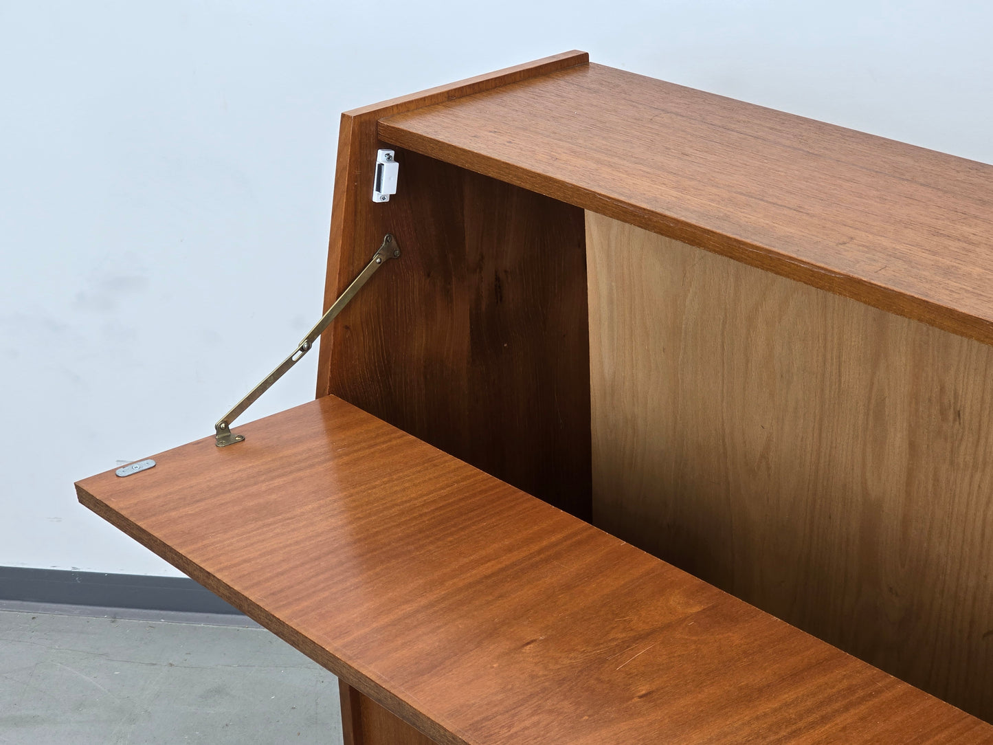 VINTAGE WÄSCHETRUHE Teak Mid Century Wäschesammler 60er Design Holz Truhe Retro