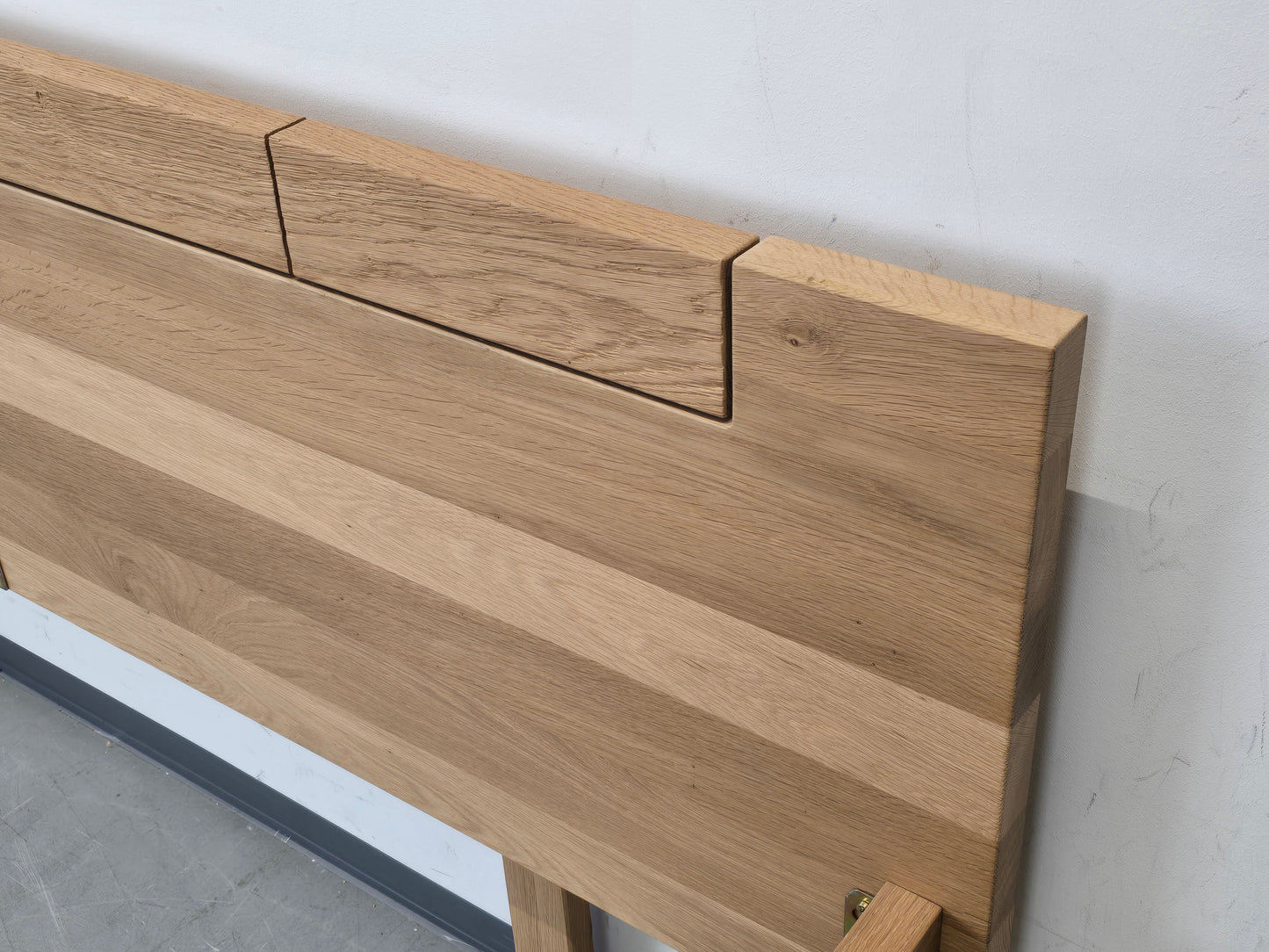VOGLAUER BETT V-Montanara Wildeiche holz eiche doppelbett Massivholz 200x200 Spaltholz Design