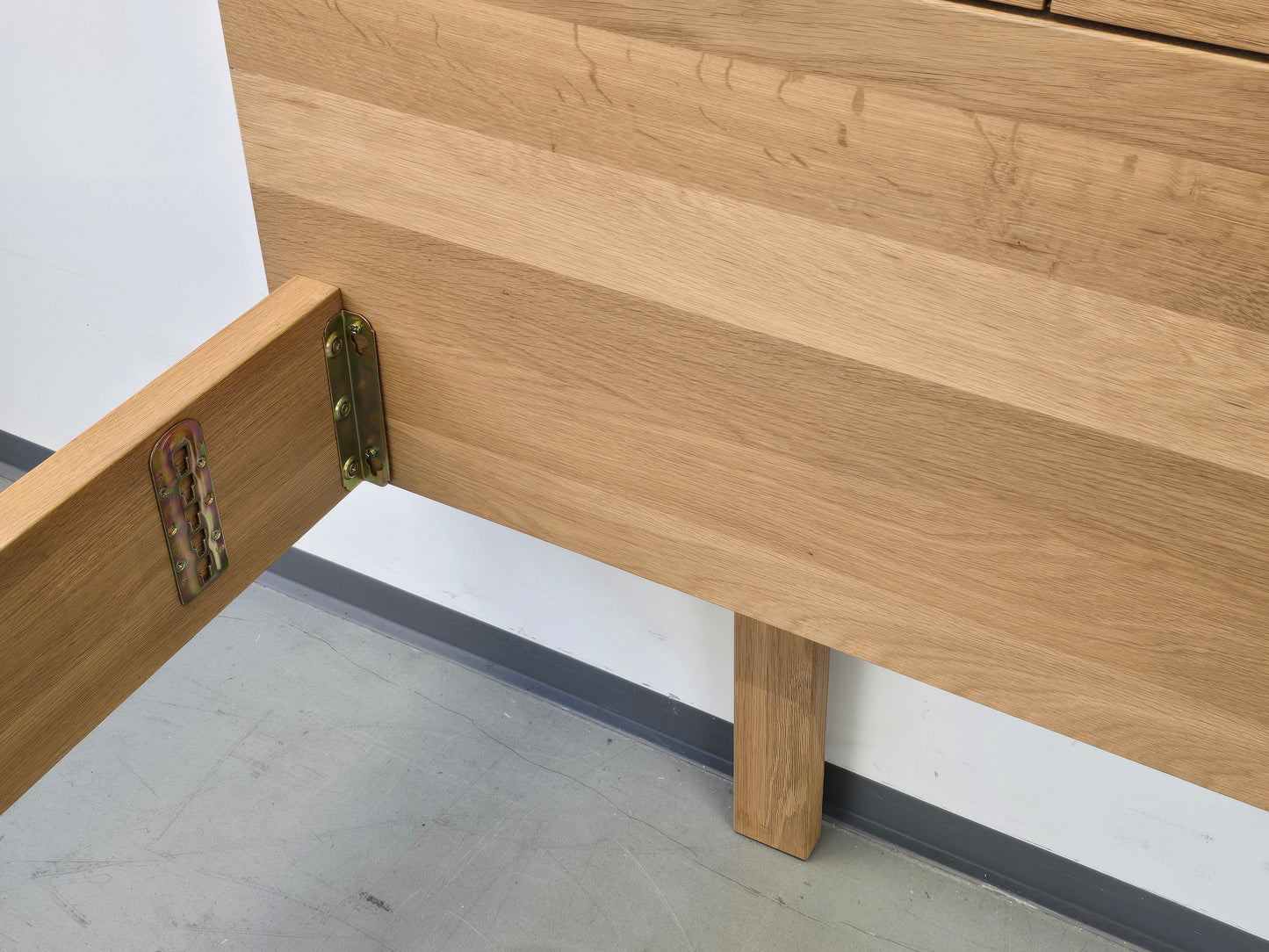 VOGLAUER BETT V-Montanara Wildeiche holz eiche doppelbett Massivholz 200x200 Spaltholz Design