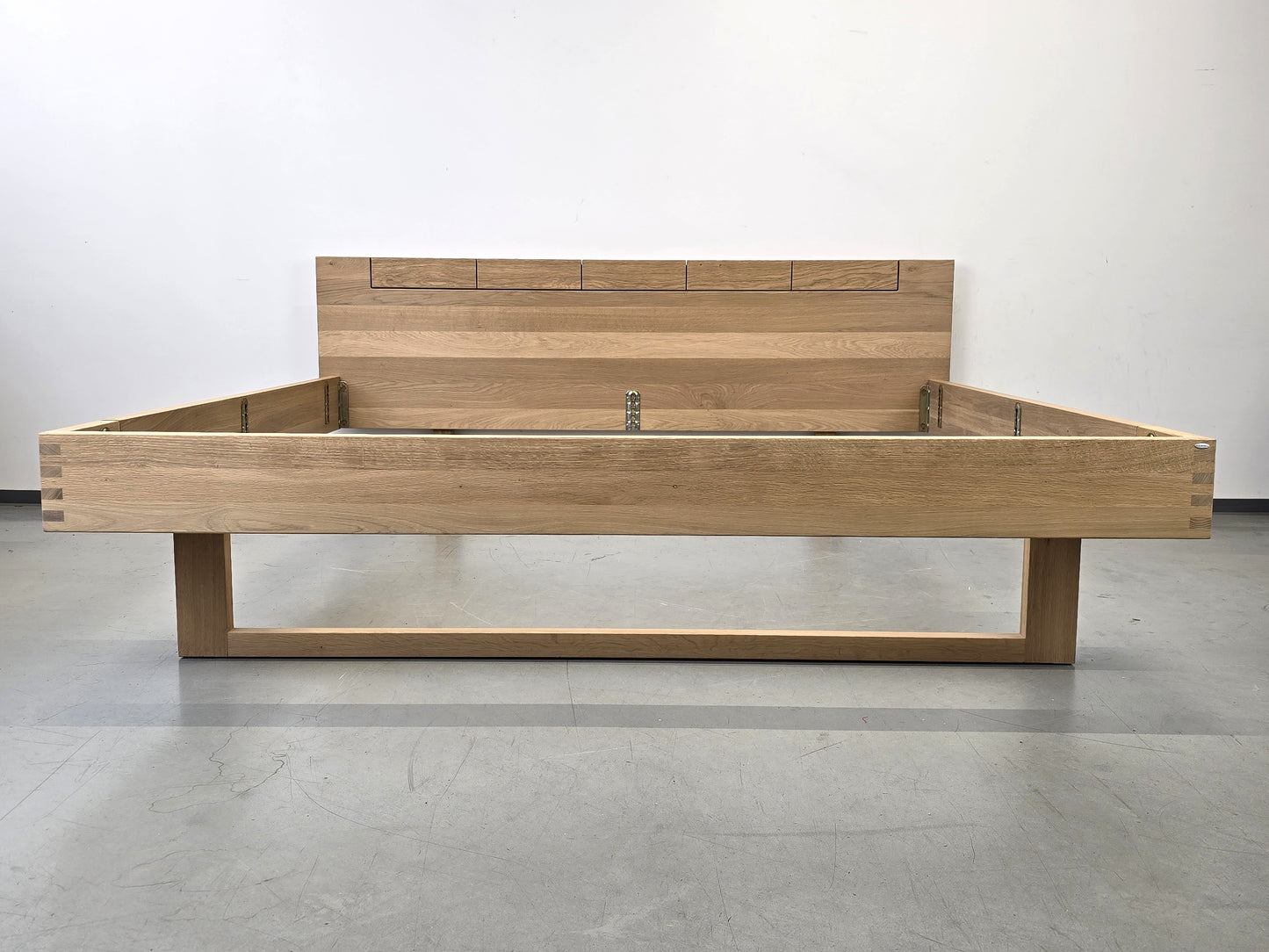VOGLAUER BETT V-Montanara Wildeiche holz eiche doppelbett Massivholz 200x200 Spaltholz Design