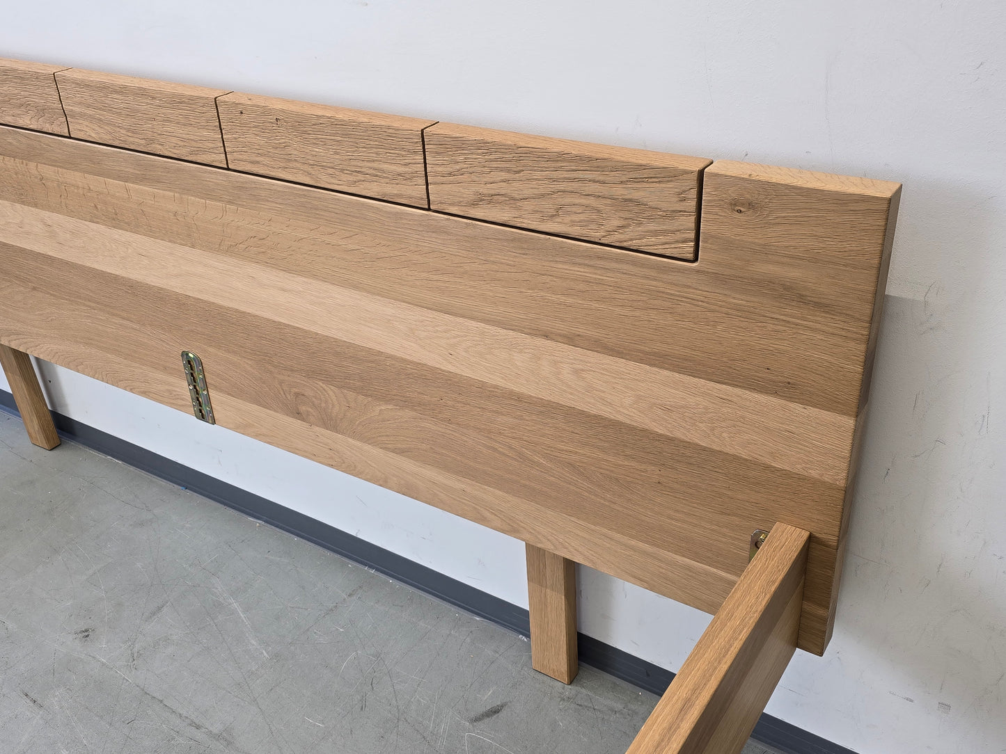 VOGLAUER BETT V-Montanara Wildeiche holz eiche doppelbett Massivholz 200x200 Spaltholz Design