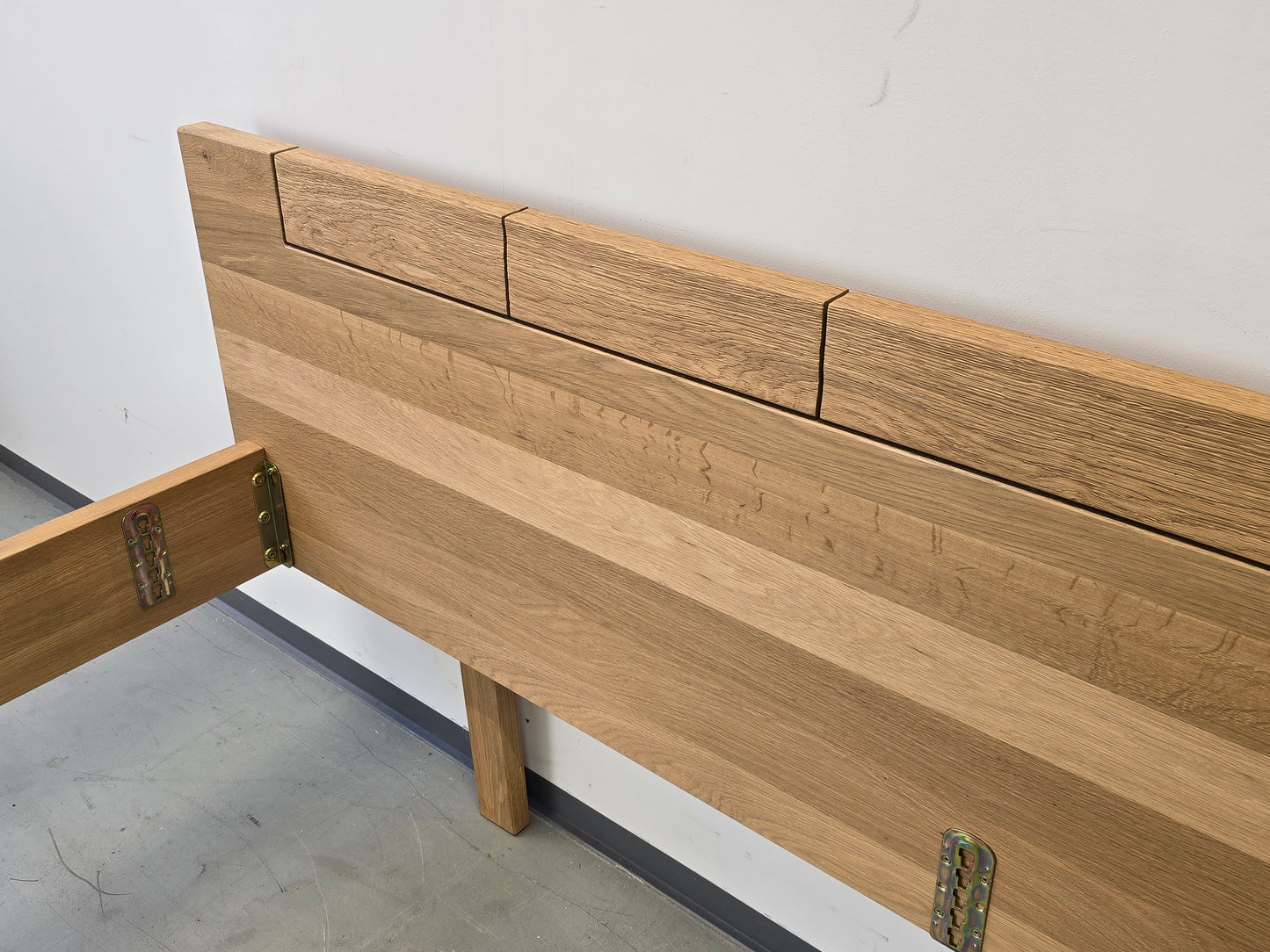 VOGLAUER BETT V-Montanara Wildeiche holz eiche doppelbett Massivholz 200x200 Spaltholz Design