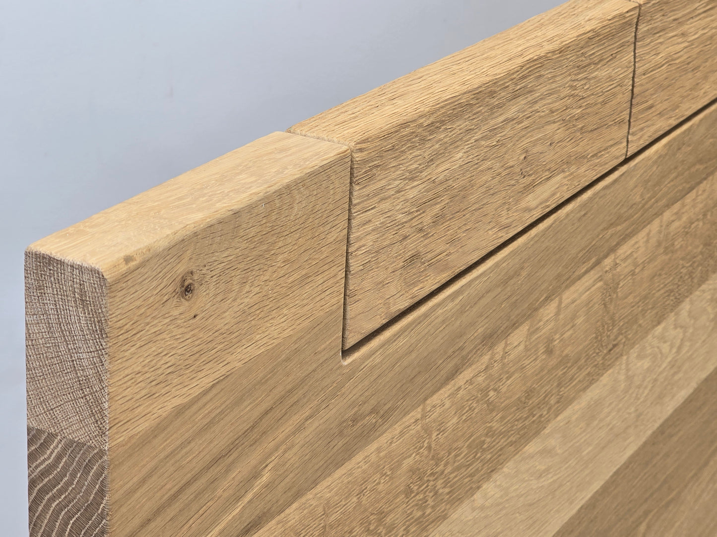 VOGLAUER BETT V-Montanara Wildeiche holz eiche doppelbett Massivholz 200x200 Spaltholz Design
