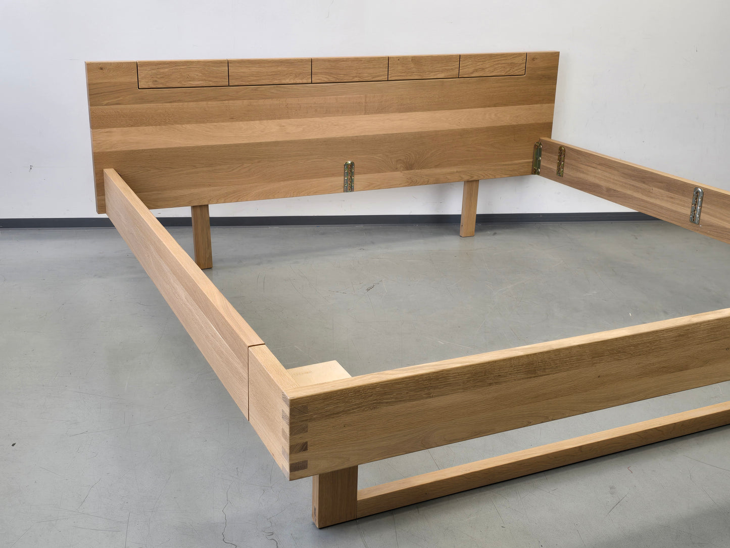 VOGLAUER BETT V-Montanara Wildeiche holz eiche doppelbett Massivholz 200x200 Spaltholz Design