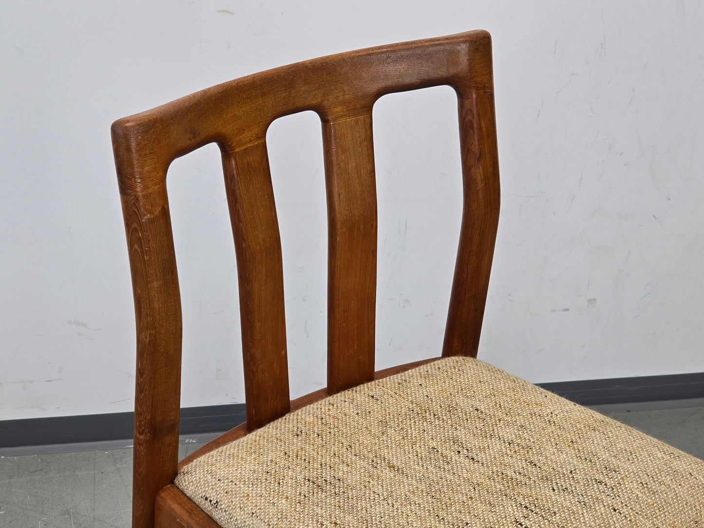DYRLUND STÜHLE Vintage Stuhl Esszimmer Esstisch Teakholz Massiv Dänisches Design Küche Mid-Century Modern