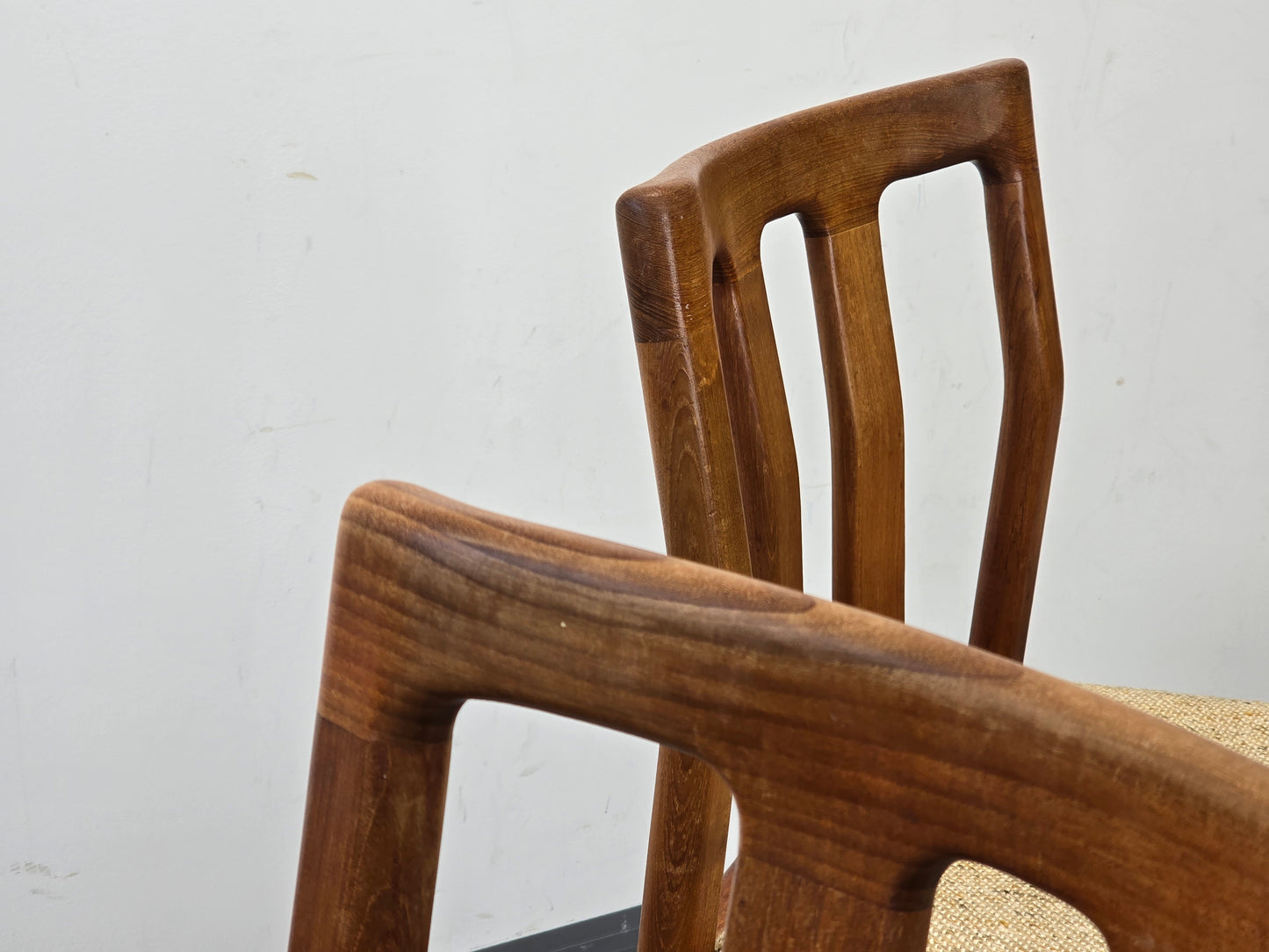 DYRLUND STÜHLE Vintage Stuhl Esszimmer Esstisch Teakholz Massiv Dänisches Design Küche Mid-Century Modern