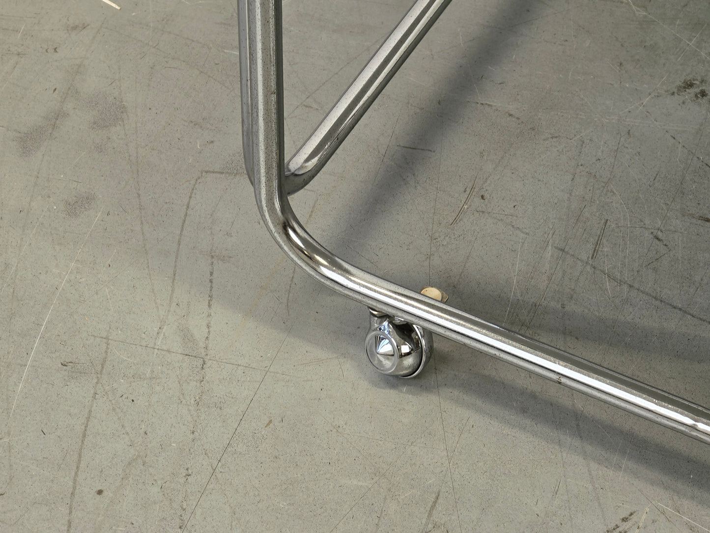 VINTAGE BEISTELLTISCH Chrom Rollen Couchtisch Bauhaus 60er Jahre Design Weiß