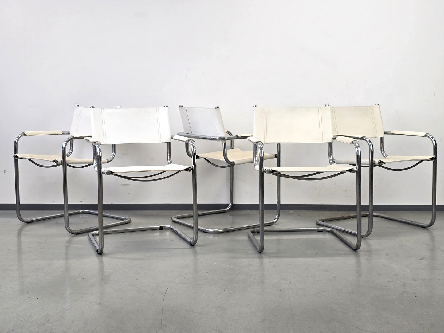 DESIGN FREISCHWINGER Leder Weiß Chrom Stuhl Bauhaus Vintage 60er 70er